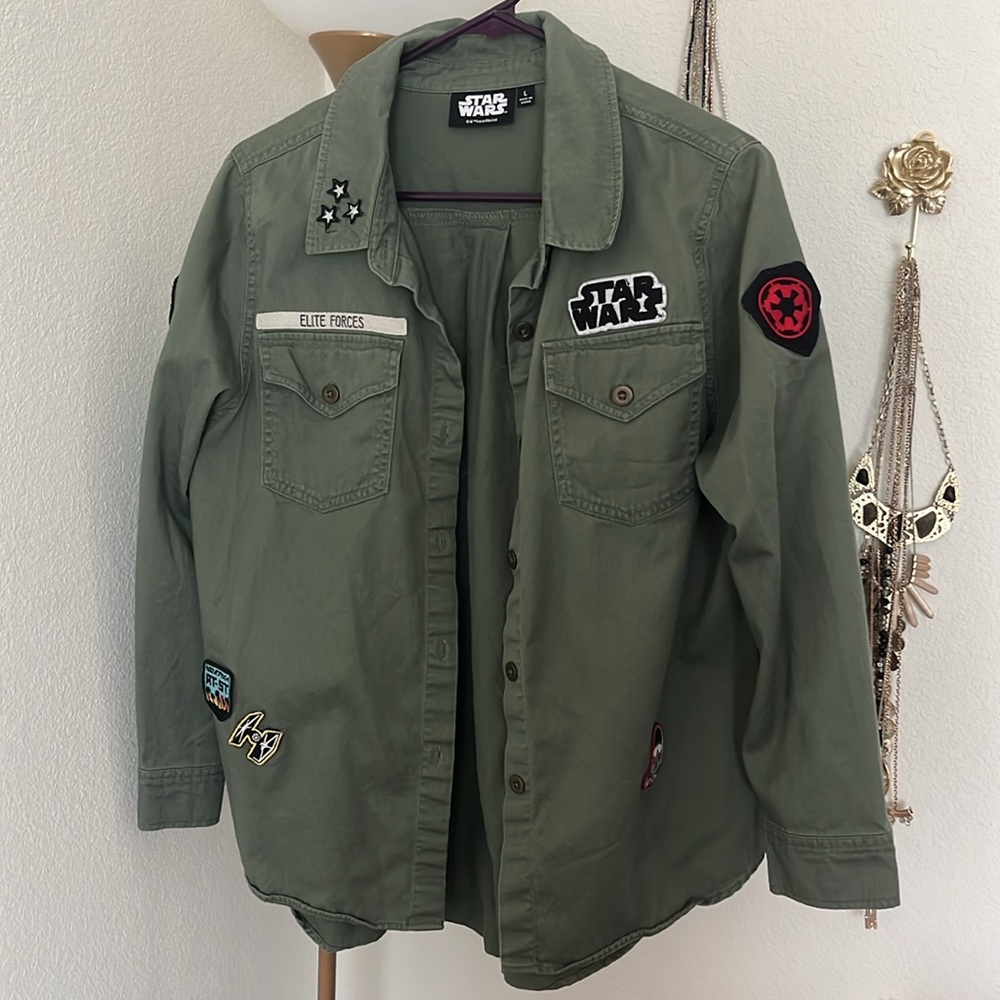 Star Wars Women's Olive Button-Down Shirt